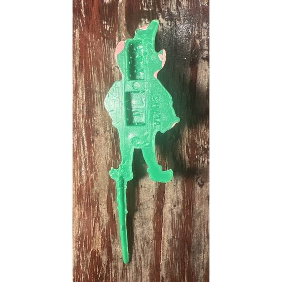 Vintage Leprechaun Elf Pixie St Patricks Day Cup Cake topper China Set Of 12 - Picture 4 of 4